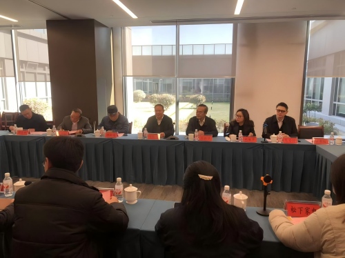 田招龙会长等一行走访调研杭州综合保税区